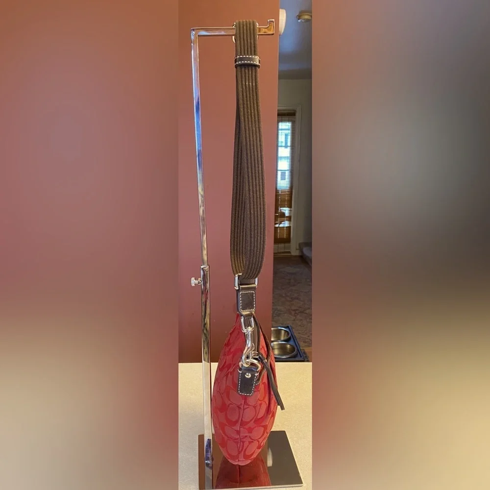 COACH Cherry Red Signature Swing Pleated Adjustable Crossbody/Shoulder Bag, EUC - Picture 7 of 16